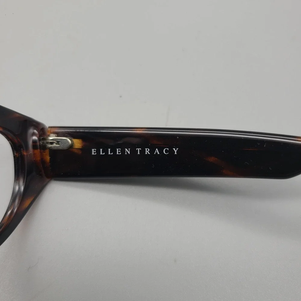 Ellen Tracy B 76-31-2 Tortoise Cat Eye Eyeglass Frames Made in Austria Womens